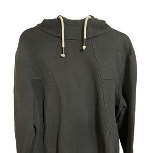 Manguun: Men's Black Hoodie